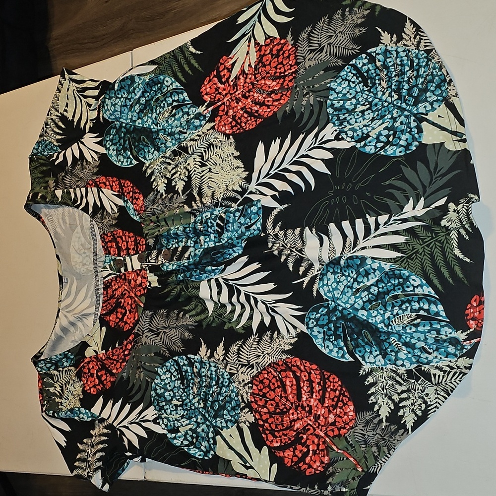 Womens Plus Sz Beautiful Floral Top. Sz 3XL - Picture 2 of 6